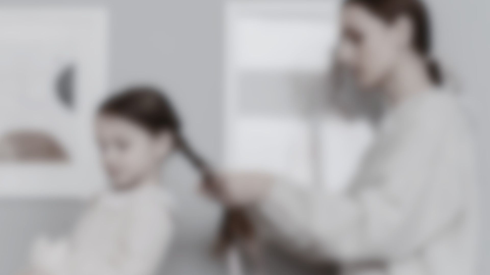 marlainthesky_consultiastrogenealogia_immaginedidonnachefatrecceafiglia